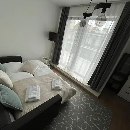 Apartment Feel Good Units